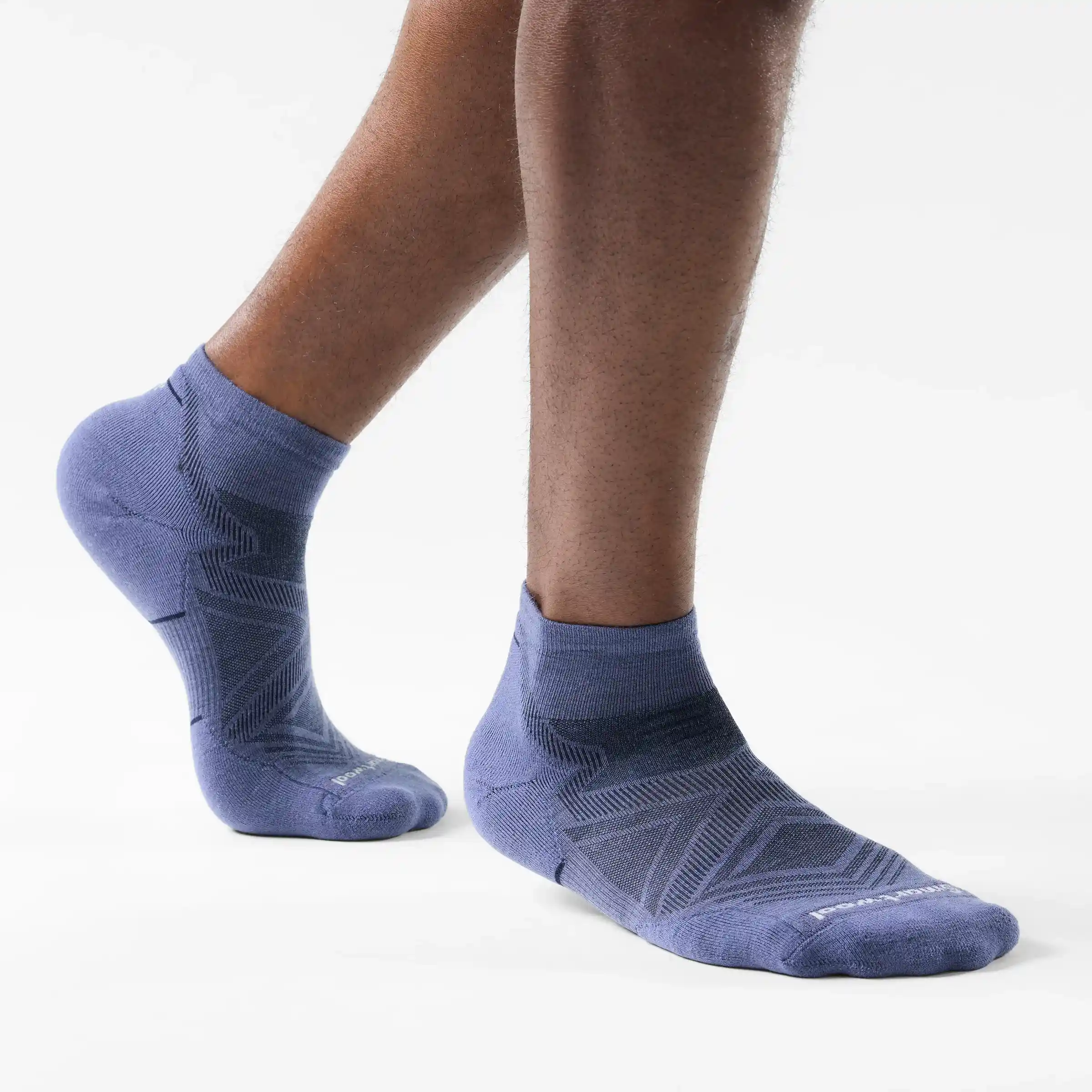 Alternative view of Run Targeted Cushion Ankle Socks